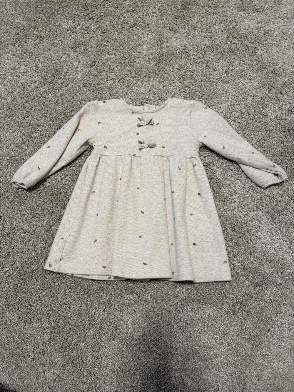 Cream Knit Long-Sleeve Girls' Dress with Bow Details
